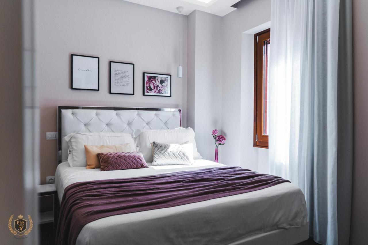 Club 57 Imperial 2*